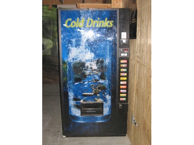 Used Royal Vendors Machine 